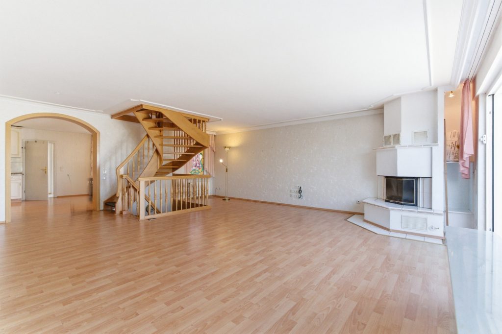 Gütelhöfer Immobilien - Immobilienangebot - Bornheim / Widdig - Alle - Für Generationen! 2 Wohnhäuser auf einem Grundstück in unmittelbarer Rheinnähe von Bornheim / Widdig