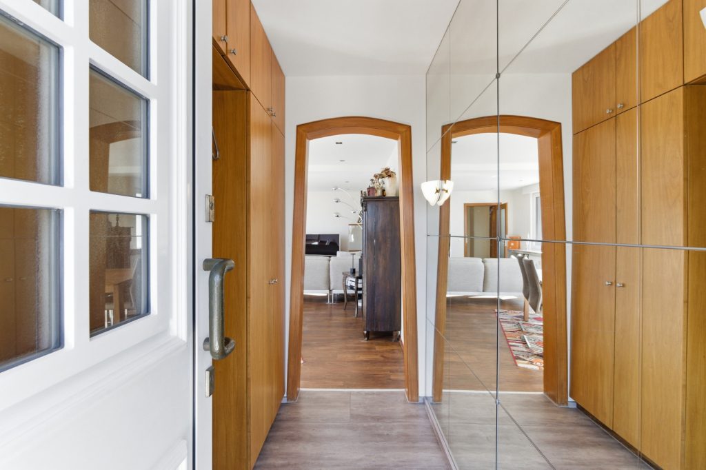 Gütelhöfer Immobilien - Immobilienangebot - Bornheim / Widdig - Alle - Für Generationen! 2 Wohnhäuser auf einem Grundstück in unmittelbarer Rheinnähe von Bornheim / Widdig