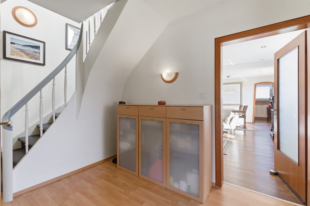 Gütelhöfer Immobilien - Immobilienangebot - Bornheim / Widdig - Alle - Für Generationen! 2 Wohnhäuser auf einem Grundstück in unmittelbarer Rheinnähe von Bornheim / Widdig