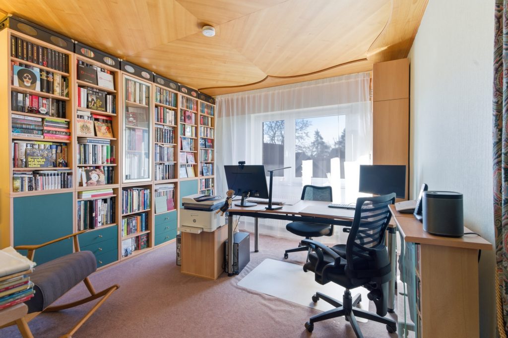 Gütelhöfer Immobilien - Immobilienangebot - Bornheim / Widdig - Alle - Für Generationen! 2 Wohnhäuser auf einem Grundstück in unmittelbarer Rheinnähe von Bornheim / Widdig