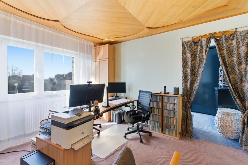 Gütelhöfer Immobilien - Immobilienangebot - Bornheim / Widdig - Alle - Für Generationen! 2 Wohnhäuser auf einem Grundstück in unmittelbarer Rheinnähe von Bornheim / Widdig