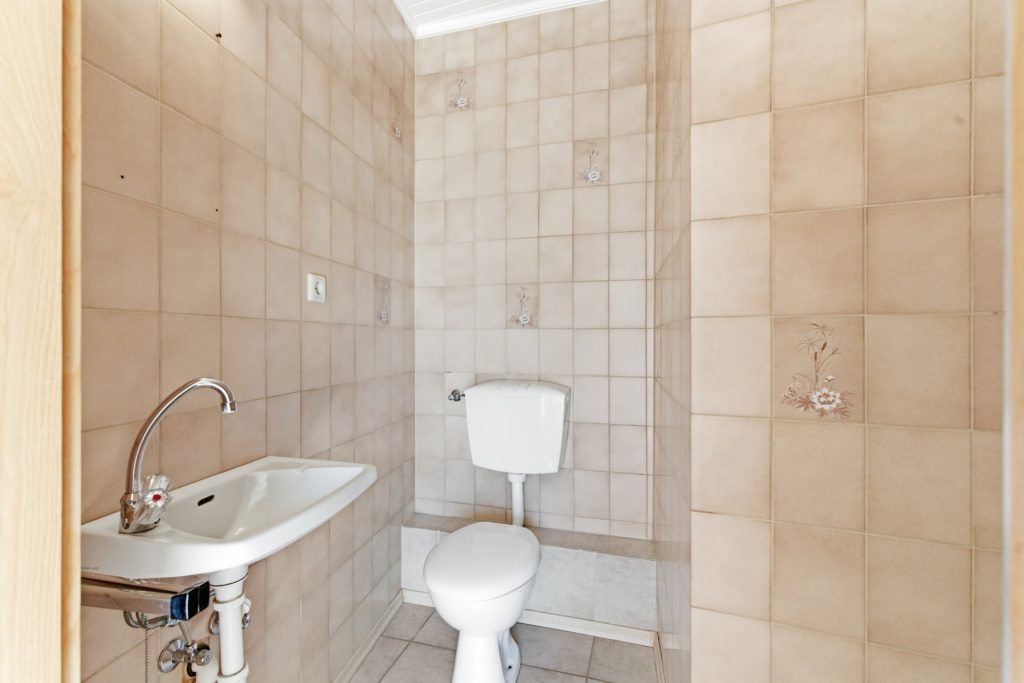 Gütelhöfer Immobilien - Immobilienangebot - Bornheim / Widdig - Alle - Für Generationen! 2 Wohnhäuser auf einem Grundstück in unmittelbarer Rheinnähe von Bornheim / Widdig