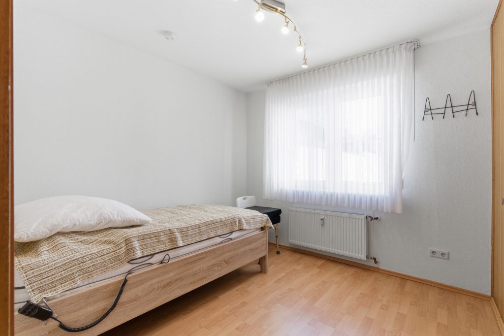 Gütelhöfer Immobilien - Immobilienangebot - Bornheim / Widdig - Alle - Für Generationen! 2 Wohnhäuser auf einem Grundstück in unmittelbarer Rheinnähe von Bornheim / Widdig