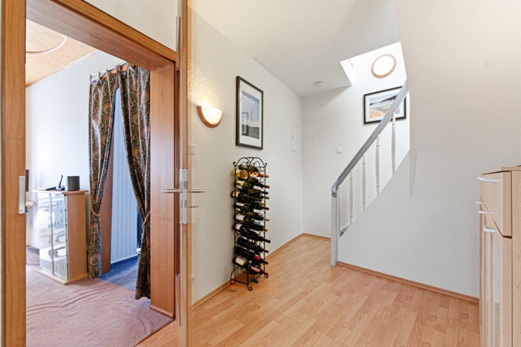 Gütelhöfer Immobilien - Immobilienangebot - Bornheim / Widdig - Alle - Für Generationen! 2 Wohnhäuser auf einem Grundstück in unmittelbarer Rheinnähe von Bornheim / Widdig