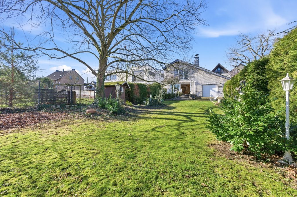 Gütelhöfer Immobilien - Immobilienangebot - Bornheim / Widdig - Alle - Für Generationen! 2 Wohnhäuser auf einem Grundstück in unmittelbarer Rheinnähe von Bornheim / Widdig