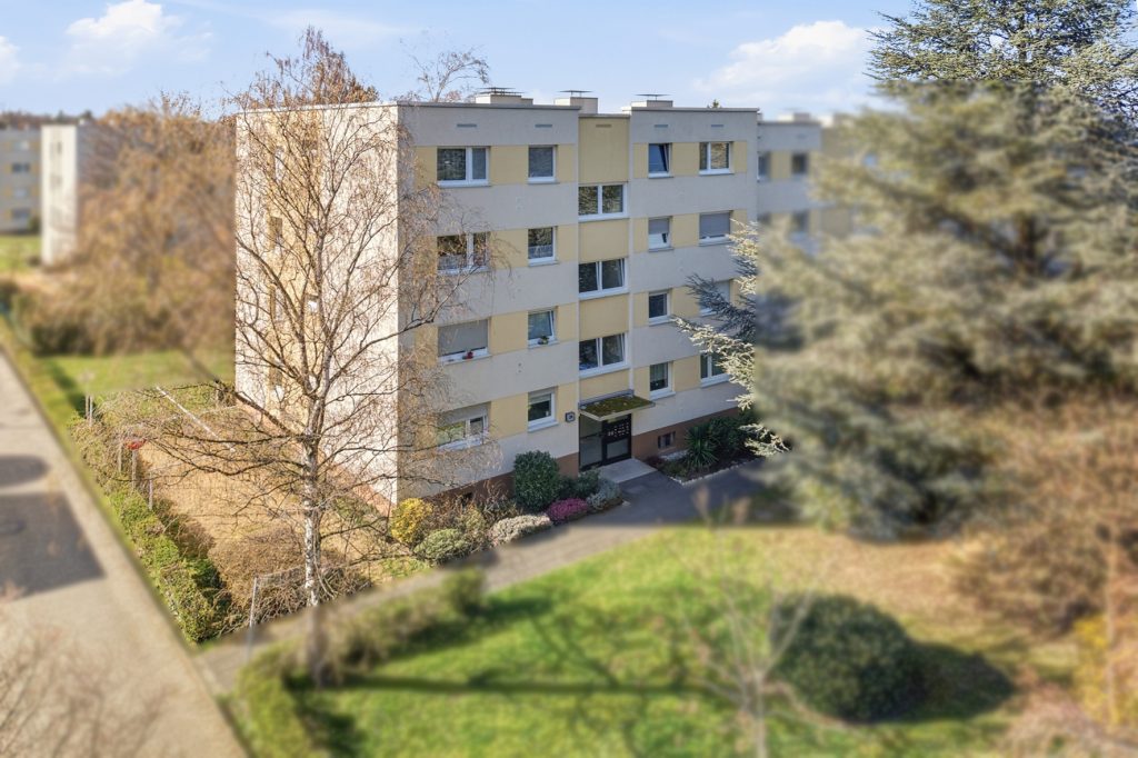 Gütelhöfer Immobilien - Immobilienangebot - Rheinbach - Alle - Für Kapitalanleger in Freizeitparknähe! Modernisierte und solide vermietete Dreiraumwohnung