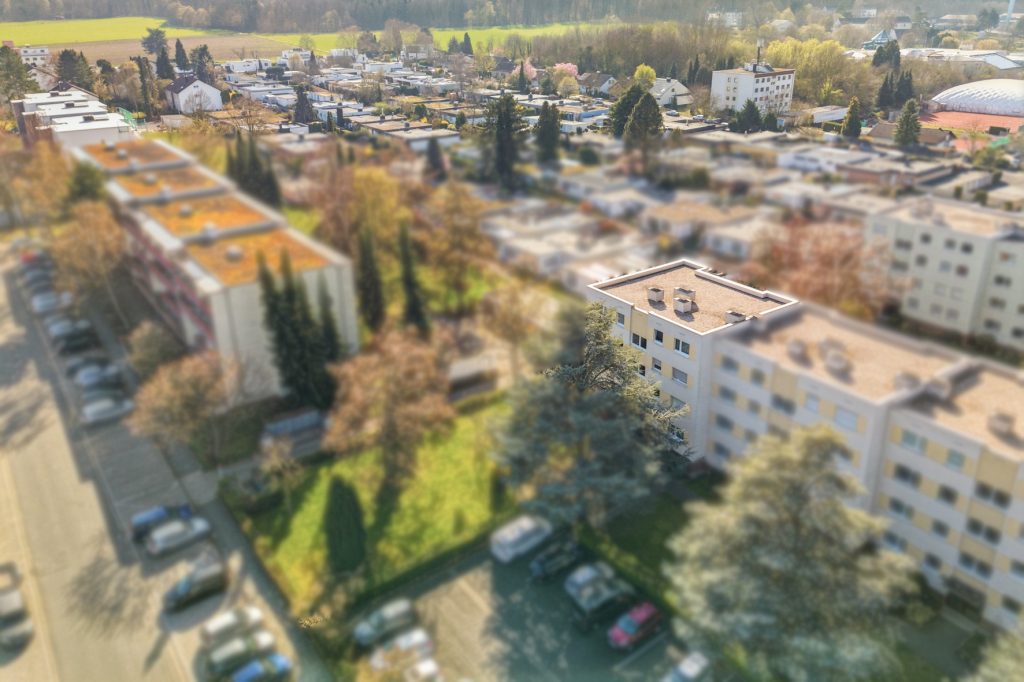 Gütelhöfer Immobilien - Immobilienangebot - Rheinbach - Alle - Für Kapitalanleger in Freizeitparknähe! Modernisierte und solide vermietete Dreiraumwohnung