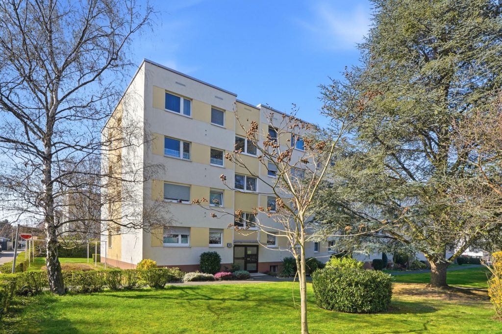 Gütelhöfer Immobilien - Immobilienangebot - Rheinbach - Alle - Für Kapitalanleger in Freizeitparknähe! Modernisierte und solide vermietete Dreiraumwohnung