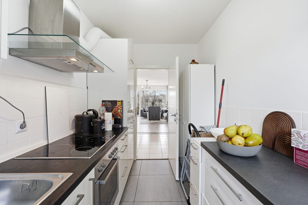 Gütelhöfer Immobilien - Immobilienangebot - Rheinbach - Alle - Für Kapitalanleger in Freizeitparknähe! Modernisierte und solide vermietete Dreiraumwohnung