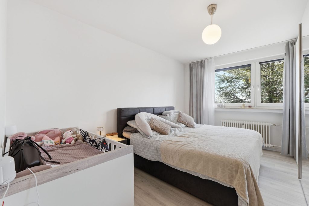 Gütelhöfer Immobilien - Immobilienangebot - Rheinbach - Alle - Für Kapitalanleger in Freizeitparknähe! Modernisierte und solide vermietete Dreiraumwohnung