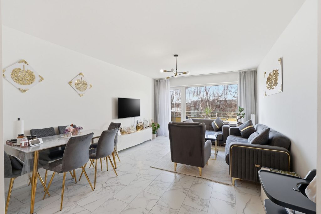 Gütelhöfer Immobilien - Immobilienangebot - Rheinbach - Alle - Für Kapitalanleger in Freizeitparknähe! Modernisierte und solide vermietete Dreiraumwohnung