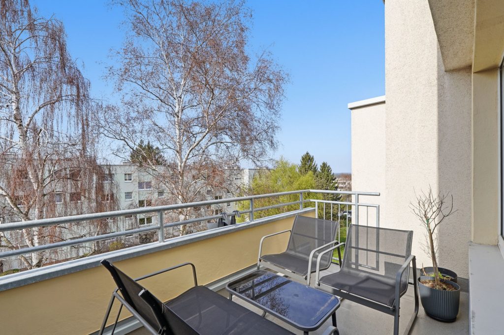 Gütelhöfer Immobilien - Immobilienangebot - Rheinbach - Alle - Für Kapitalanleger in Freizeitparknähe! Modernisierte und solide vermietete Dreiraumwohnung