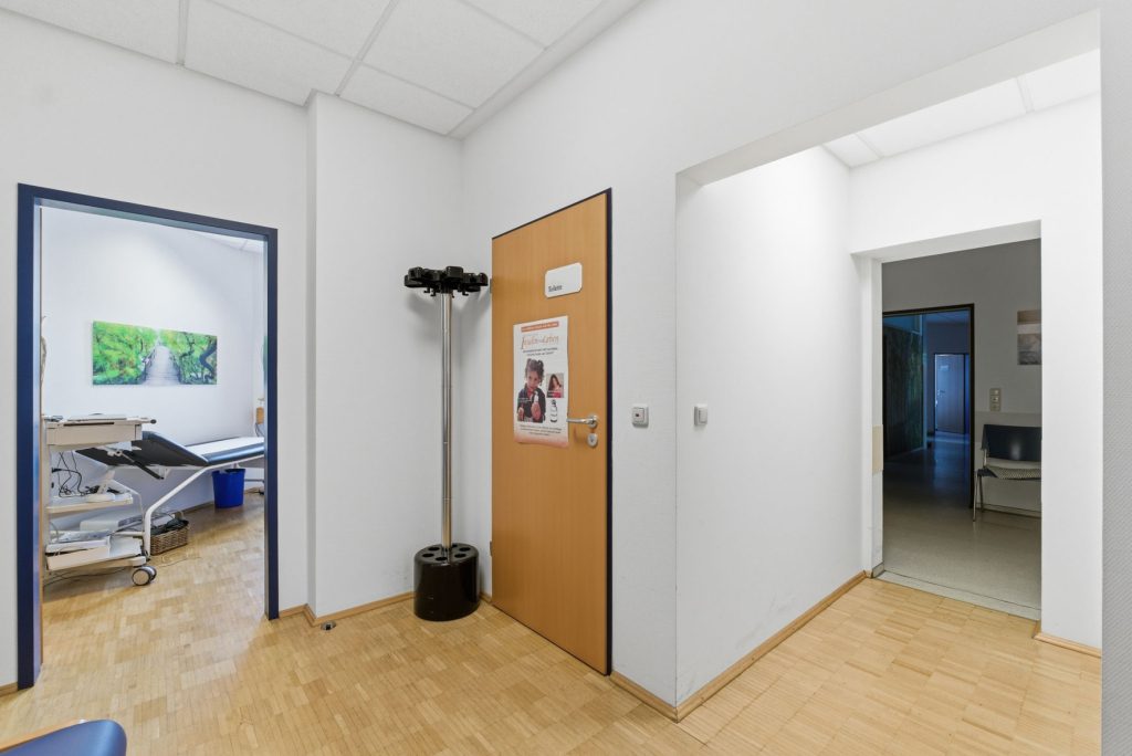Gütelhöfer Immobilien - Immobilienangebot - Euskirchen - Alle - Kapitalanleger aufgepasst! Attraktive Praxis- und Schulungsräume in zentraler Lage von Euskirchen