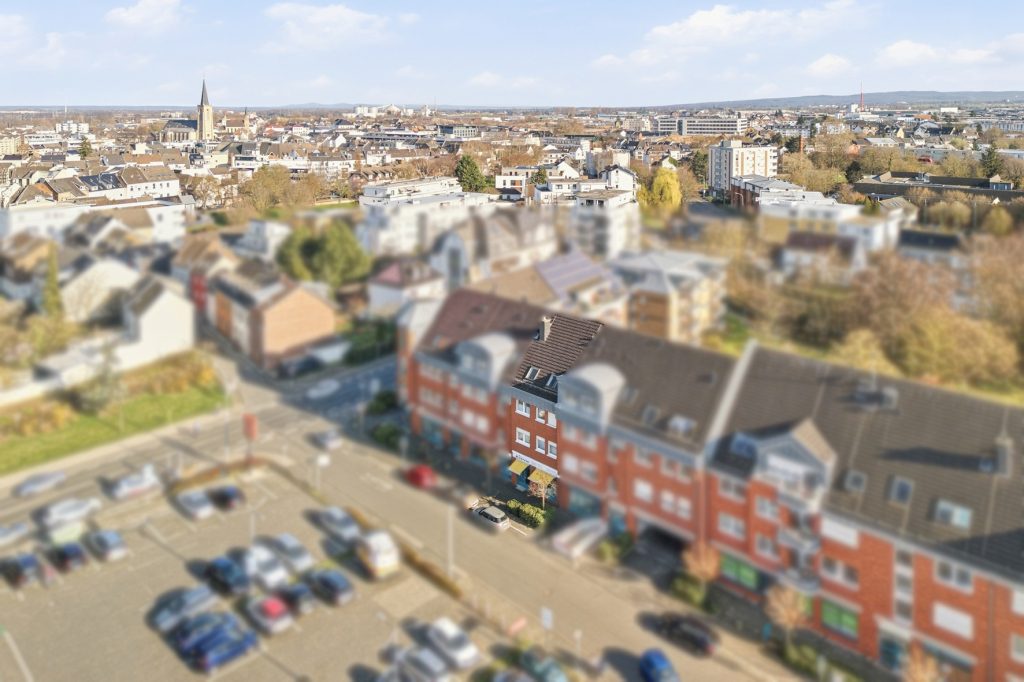 Gütelhöfer Immobilien - Immobilienangebot - Euskirchen - Alle - Solide vermietetes Ladenlokal für Kapitalanleger am Rand der Euskirchener Kernstadt mit Stellplatz