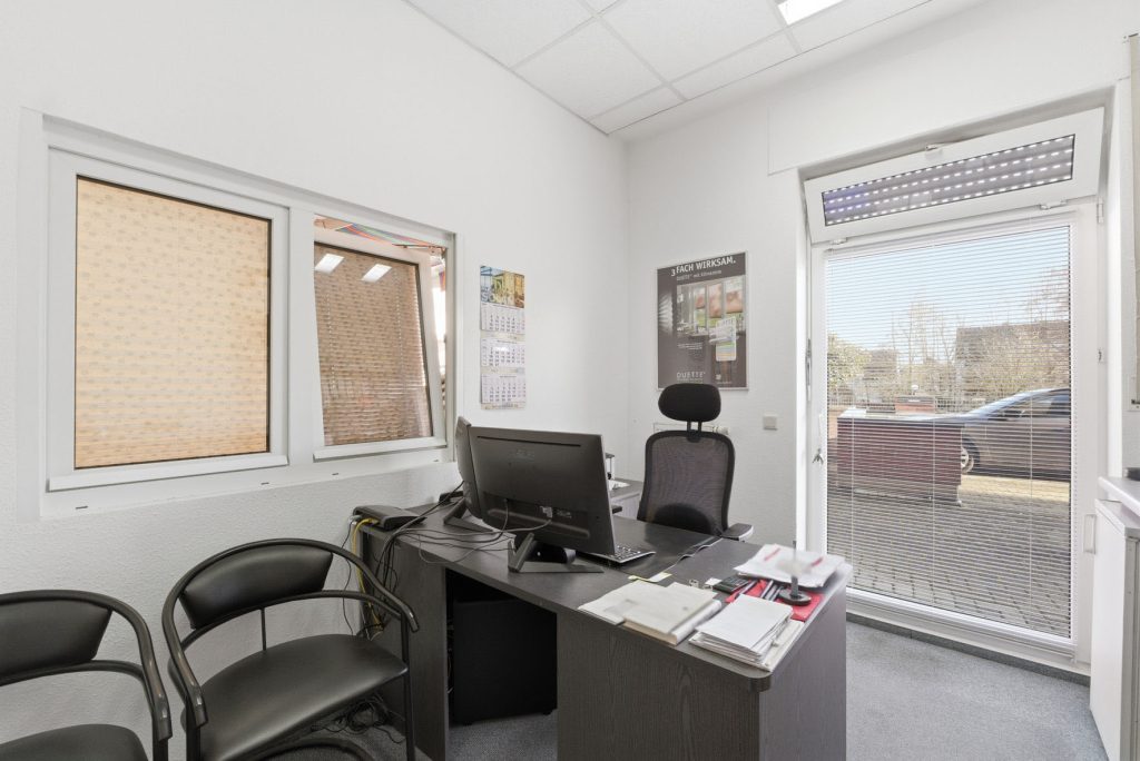 Gütelhöfer Immobilien - Immobilienangebot - Euskirchen - Alle - Solide vermietetes Ladenlokal für Kapitalanleger am Rand der Euskirchener Kernstadt mit Stellplatz