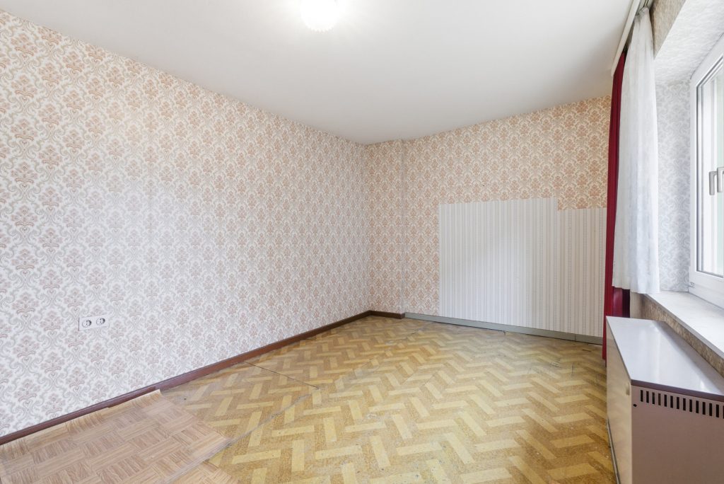 Gütelhöfer Immobilien - Immobilienangebot - Meckenheim - Alle - Platz für Generationen! Großzügiges Wohnhaus auf 1.045m² Grund mit Potenzial in zentraler Lage