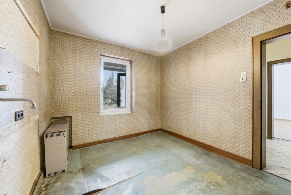 Gütelhöfer Immobilien - Immobilienangebot - Meckenheim - Alle - Platz für Generationen! Großzügiges Wohnhaus auf 1.045m² Grund mit Potenzial in zentraler Lage