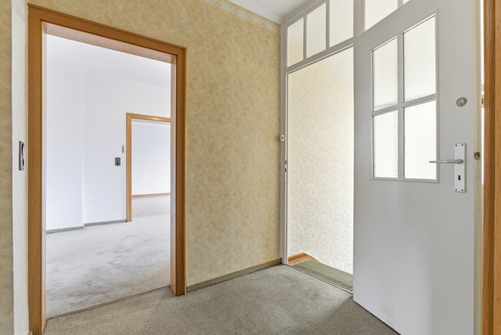 Gütelhöfer Immobilien - Immobilienangebot - Meckenheim - Alle - Platz für Generationen! Großzügiges Wohnhaus auf 1.045m² Grund mit Potenzial in zentraler Lage