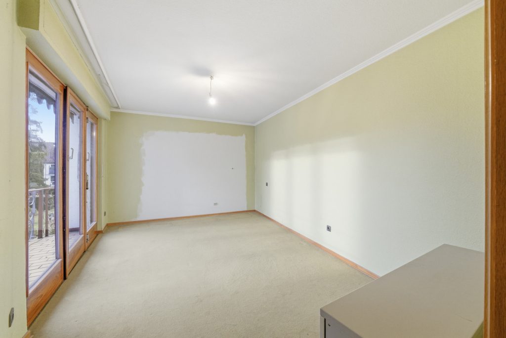 Gütelhöfer Immobilien - Immobilienangebot - Meckenheim - Alle - Platz für Generationen! Großzügiges Wohnhaus auf 1.045m² Grund mit Potenzial in zentraler Lage