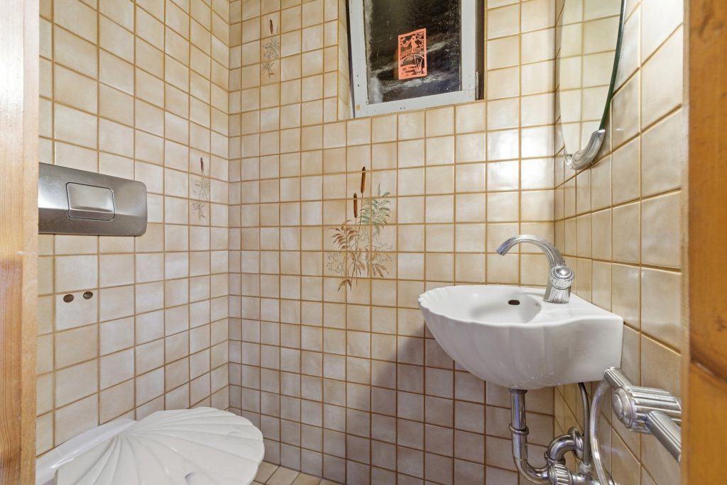 Gütelhöfer Immobilien - Immobilienangebot - Meckenheim - Alle - Platz für Generationen! Großzügiges Wohnhaus auf 1.045m² Grund mit Potenzial in zentraler Lage