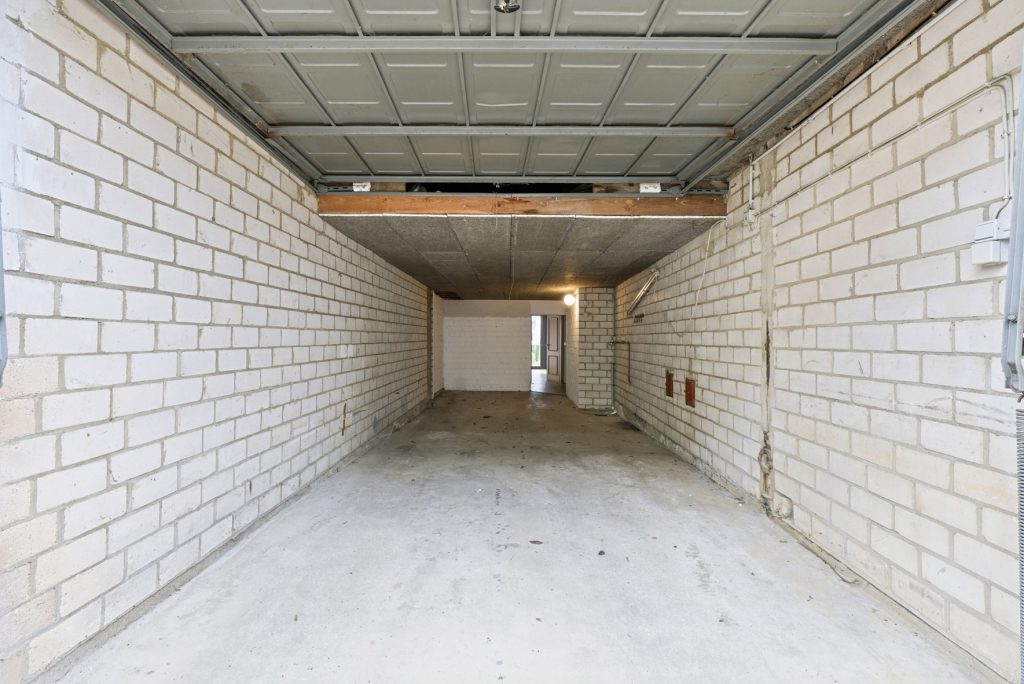 Gütelhöfer Immobilien - Immobilienangebot - Meckenheim - Alle - Platz für Generationen! Großzügiges Wohnhaus auf 1.045m² Grund mit Potenzial in zentraler Lage