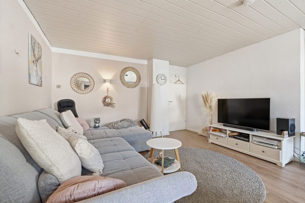 Gütelhöfer Immobilien - Immobilienangebot - Rheinbach - Alle - Attraktives Wohn- und Geschäftshaus in bester Lage von Rheinbach mit optionalem Baugrundstück