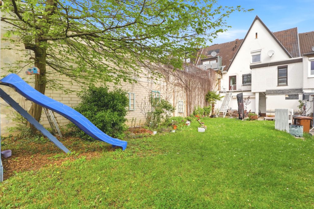 Gütelhöfer Immobilien - Immobilienangebot - Rheinbach - Alle - Attraktives Wohn- und Geschäftshaus in bester Lage von Rheinbach mit optionalem Baugrundstück
