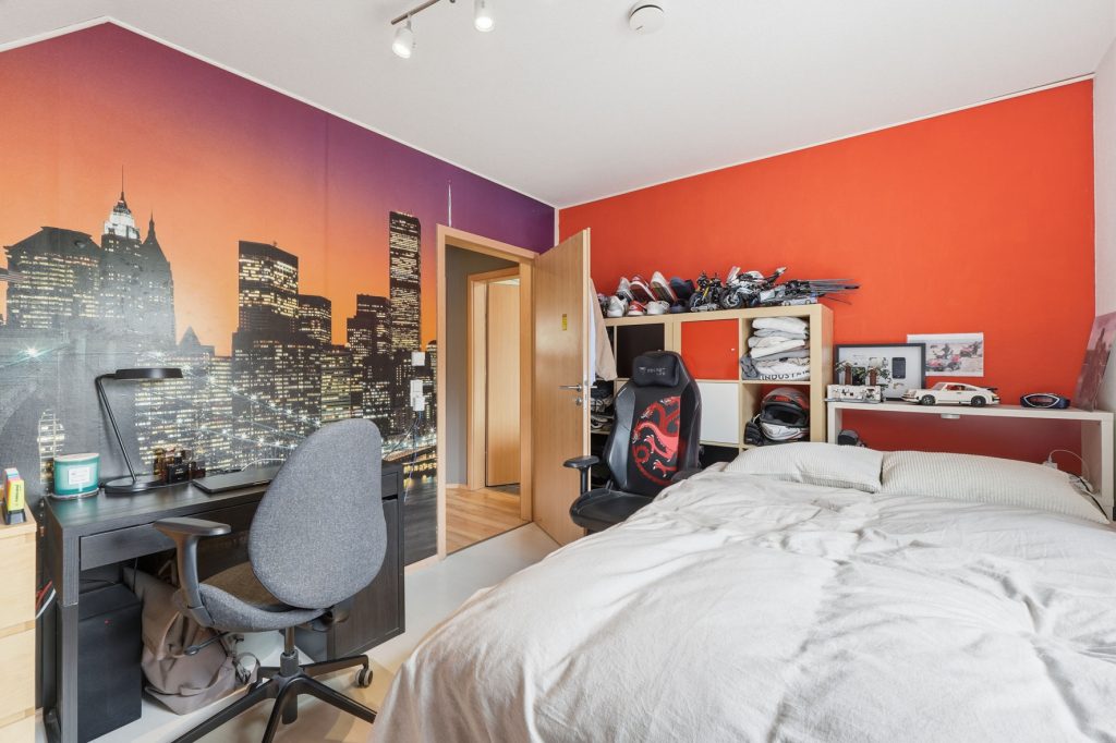 Gütelhöfer Immobilien - Immobilienangebot - Frechen - Alle - Freistehendes Einfamilienhaus mit Einbauküche, Carport und idealem Grundriss für die junge Familie