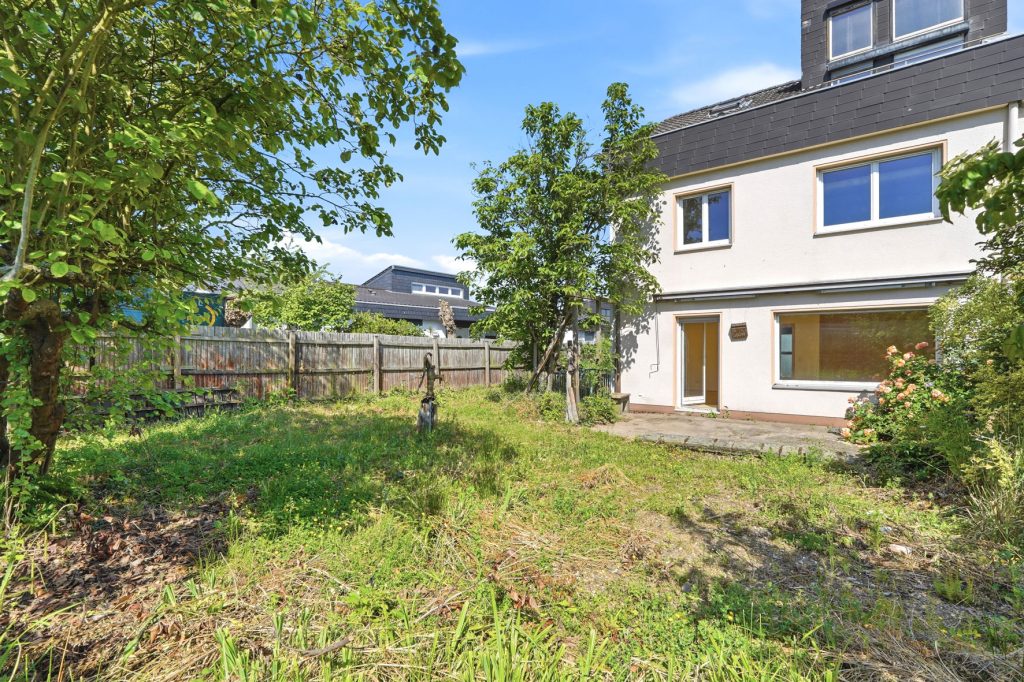 Gütelhöfer Immobilien - Immobilienangebot - Meckenheim - Alle - Familientraum! Großzügiges Reihenendhaus mit Garten, Garage und viel Potenzial in Meckenheim