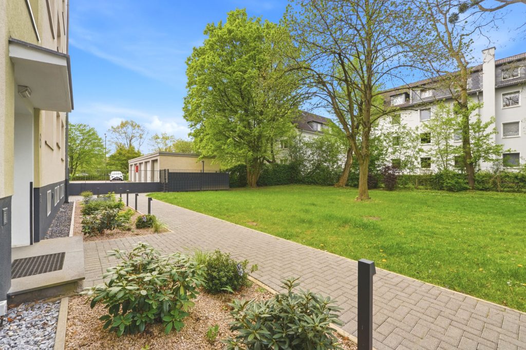 Gütelhöfer Immobilien - Immobilienangebot - Bonn / Endenich - Alle - Bezugsfrei! Charmante Dachgeschosswohnung in  Endenich zur Kapitalanlage oder eigenen Nutzung