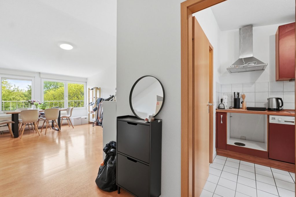 Gütelhöfer Immobilien - Immobilienangebot - Bonn / Endenich - Alle - Bezugsfrei! Charmante Dachgeschosswohnung in  Endenich zur Kapitalanlage oder eigenen Nutzung