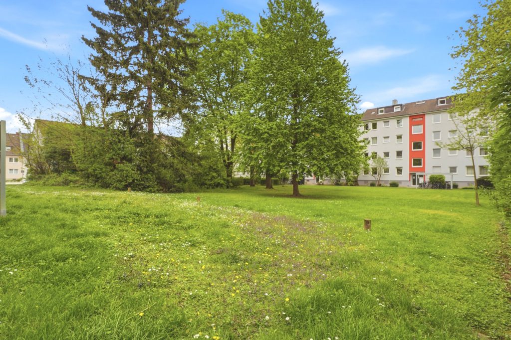 Gütelhöfer Immobilien - Immobilienangebot - Bonn / Endenich - Alle - Bezugsfrei! Charmante Dachgeschosswohnung in  Endenich zur Kapitalanlage oder eigenen Nutzung