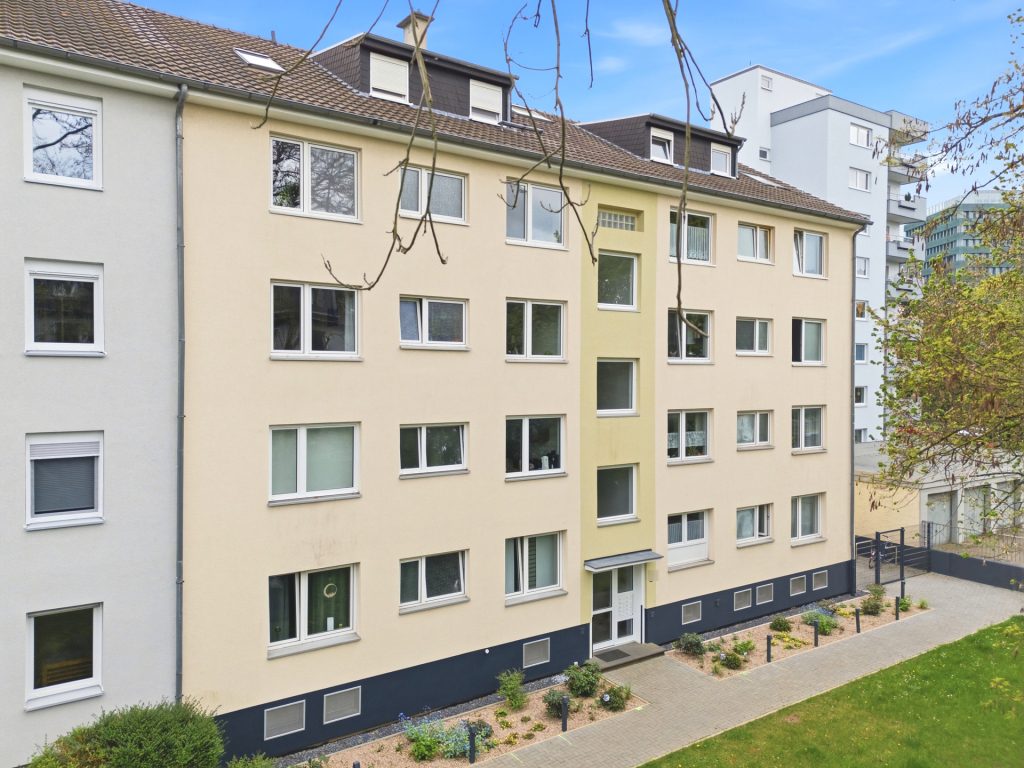 Gütelhöfer Immobilien - Immobilienangebot - Bonn / Endenich - Alle - Bezugsfrei! Charmante Dachgeschosswohnung in  Endenich zur Kapitalanlage oder eigenen Nutzung