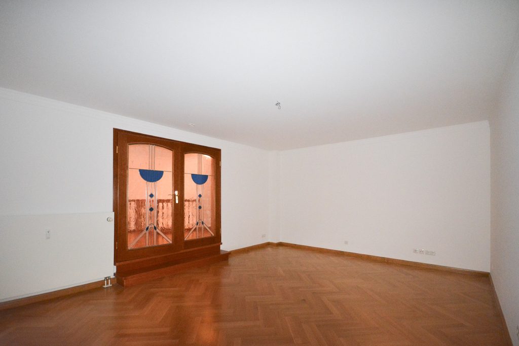 Gütelhöfer Immobilien - Immobilienangebot - Bonn / Weststadt - Alle - Weststadt: Besonders und großzügig! Maisonetteapartment mit Einbauküche, 2 Bädern und TG-Stellplatz