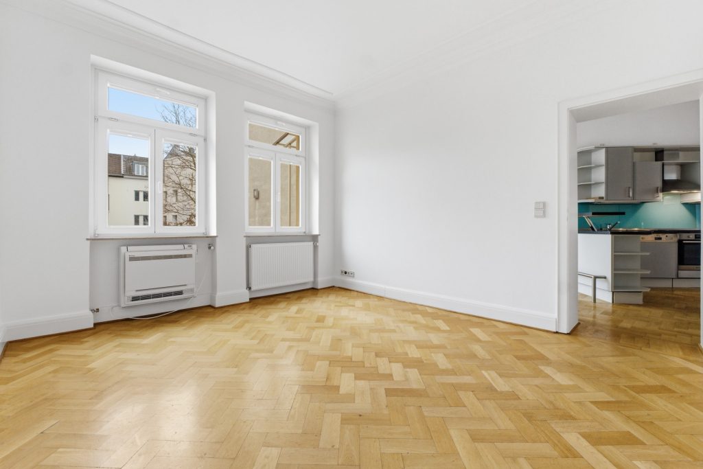 Gütelhöfer Immobilien - Immobilienangebot - Bonn - Alle - Stilvolles Gründerzeithaus mit 341m² Wohnfläche verteilt auf drei Wohneinheiten im Bonner Zentrum