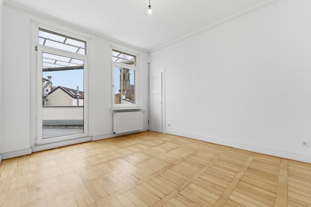 Gütelhöfer Immobilien - Immobilienangebot - Bonn - Alle - Stilvolles Gründerzeithaus mit 341m² Wohnfläche verteilt auf drei Wohneinheiten im Bonner Zentrum