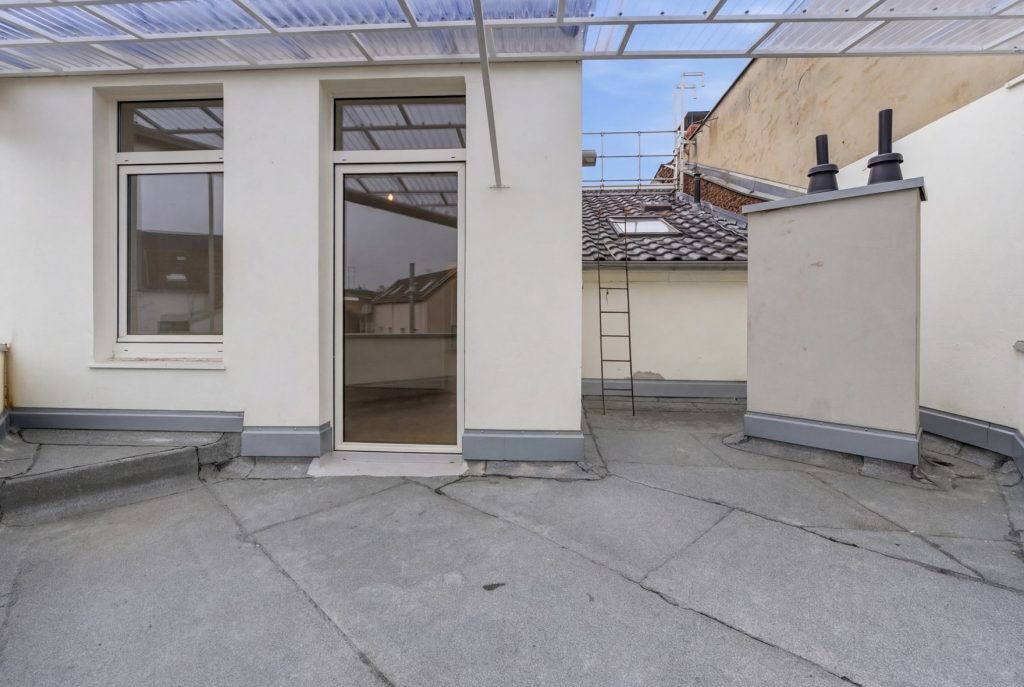 Gütelhöfer Immobilien - Immobilienangebot - Bonn - Alle - Stilvolles Gründerzeithaus mit 341m² Wohnfläche verteilt auf drei Wohneinheiten im Bonner Zentrum