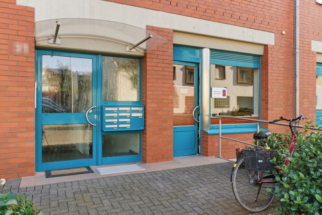 Gütelhöfer Immobilien - Immobilienangebot - Euskirchen - Alle - Kapitalanleger aufgepasst! Attraktive Praxis- und Schulungsräume in zentraler Lage von Euskirchen
