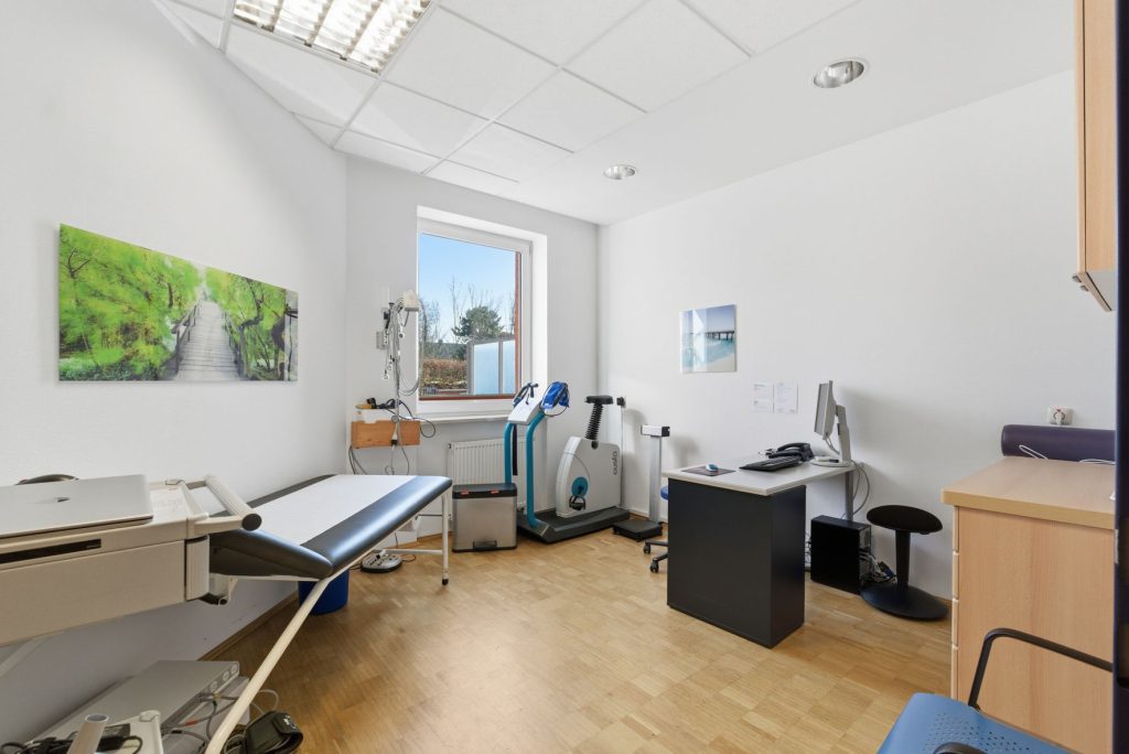 Gütelhöfer Immobilien - Immobilienangebot - Euskirchen - Alle - Kapitalanleger aufgepasst! Attraktive Praxis- und Schulungsräume in zentraler Lage von Euskirchen