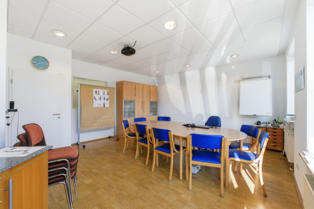 Gütelhöfer Immobilien - Immobilienangebot - Euskirchen - Alle - Kapitalanleger aufgepasst! Attraktive Praxis- und Schulungsräume in zentraler Lage von Euskirchen