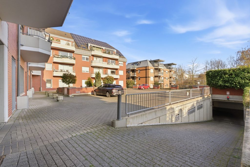 Gütelhöfer Immobilien - Immobilienangebot - Euskirchen - Alle - Solide vermietetes Ladenlokal für Kapitalanleger am Rand der Euskirchener Kernstadt mit Stellplatz