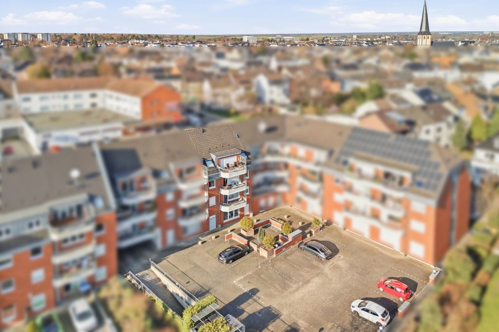Gütelhöfer Immobilien - Immobilienangebot - Euskirchen - Alle - Solide vermietetes Ladenlokal für Kapitalanleger am Rand der Euskirchener Kernstadt mit Stellplatz