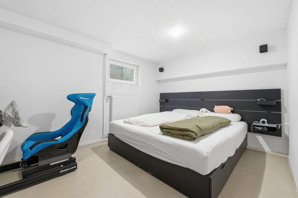 Gütelhöfer Immobilien - Immobilienangebot - Rheinbach / Merzbach - Alle - Modernisiert u. stilvoll! Solide vermietete Doppelhaushälfte mit Garten in ruhiger Lage von Merzbach
