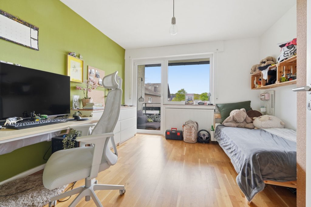 Gütelhöfer Immobilien - Immobilienangebot - Rheinbach / Merzbach - Alle - Modernisiert u. stilvoll! Solide vermietete Doppelhaushälfte mit Garten in ruhiger Lage von Merzbach