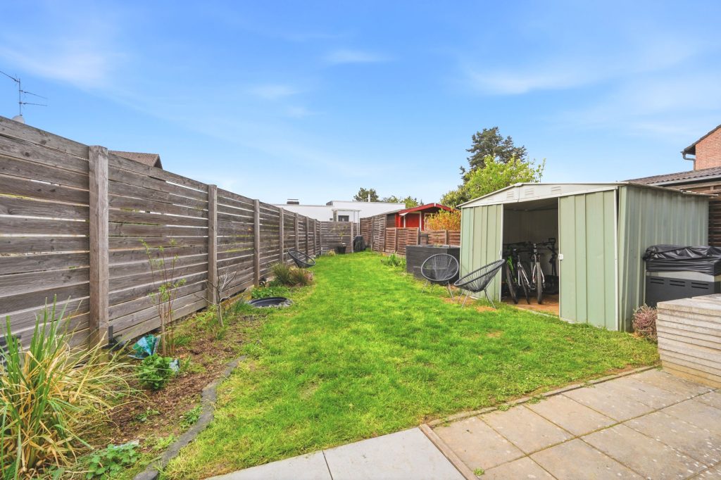 Gütelhöfer Immobilien - Immobilienangebot - Rheinbach / Merzbach - Alle - Modernisiert u. stilvoll! Solide vermietete Doppelhaushälfte mit Garten in ruhiger Lage von Merzbach