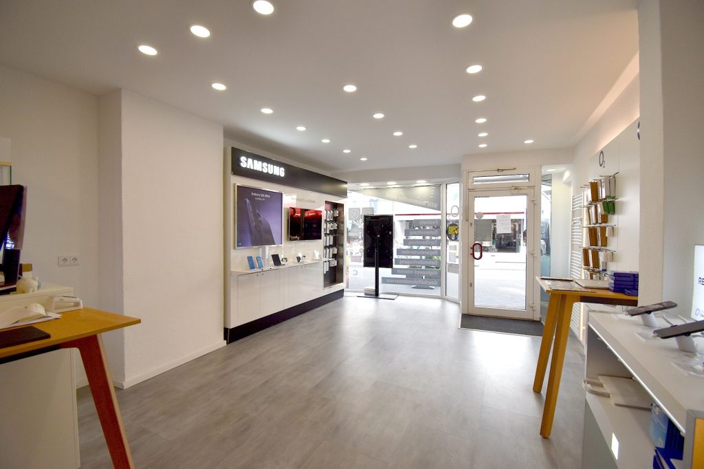 Gütelhöfer Immobilien - Immobilienangebot - Rheinbach - Alle - Zentrale Lage und moderne Ausstattung: Ihr neues Ladenlokal in der Rheinbacher Innenstadt