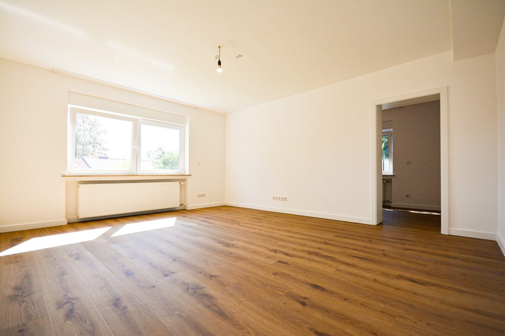 Gütelhöfer Immobilien - Immobilienangebot - Bonn - Alle - Stilvoll wohnen: Neuwertige Wohnung mit Terrasse und Blick auf den Posttower in Bonn Kessenich