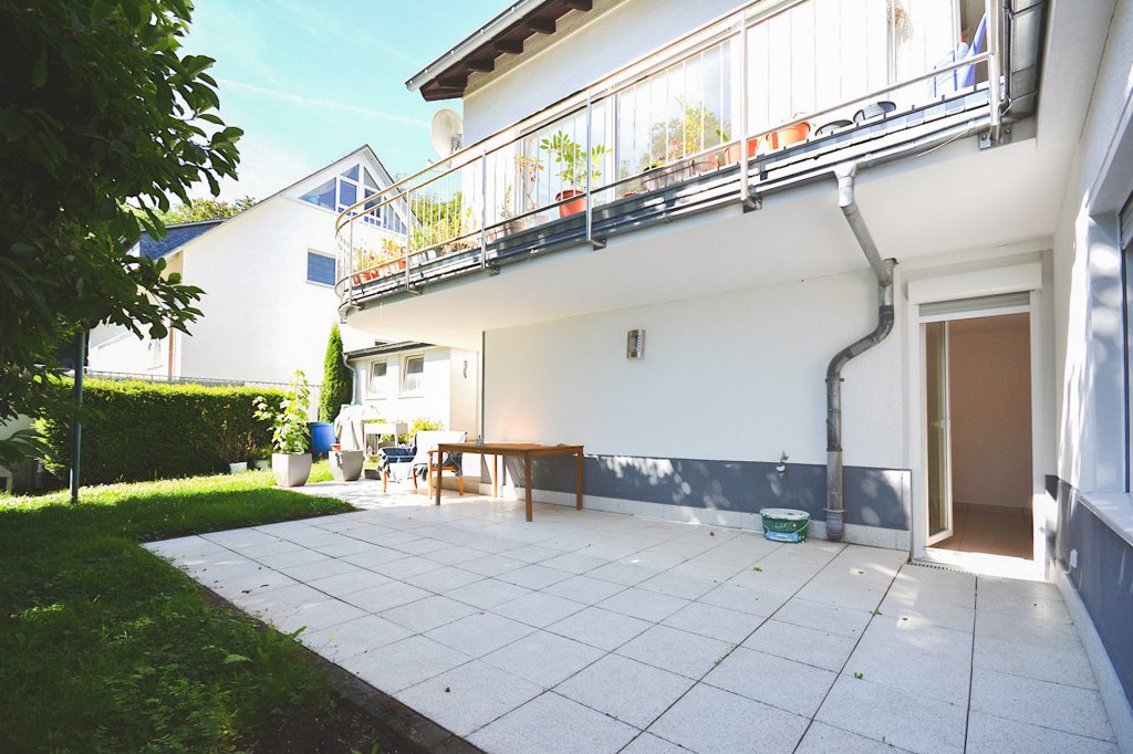 Gütelhöfer Immobilien - Immobilienangebot - Bonn - Alle - Stilvoll wohnen: Neuwertige Wohnung mit Terrasse und Blick auf den Posttower in Bonn Kessenich