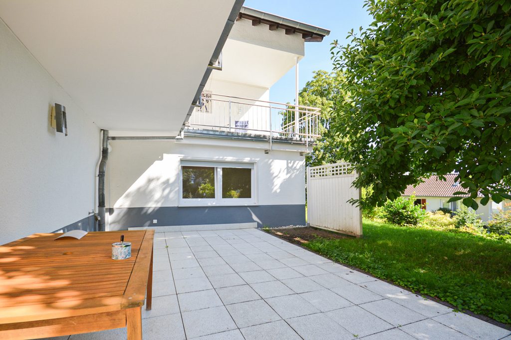 Gütelhöfer Immobilien - Immobilienangebot - Bonn - Alle - Stilvoll wohnen: Neuwertige Wohnung mit Terrasse und Blick auf den Posttower in Bonn Kessenich