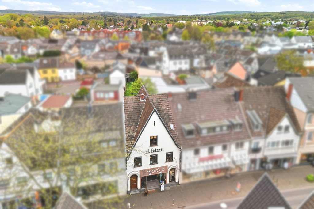 Gütelhöfer Immobilien - Immobilienangebot - Rheinbach - Alle - Attraktives Wohn- und Geschäftshaus in bester Lage von Rheinbach mit optionalem Baugrundstück